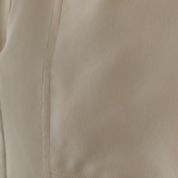 BCBGMaxAzria White V-Neck Long Sleeves Blouse - Picture 4 of 15